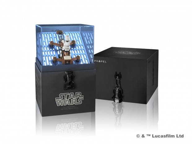 Das Speeder Bike in seiner Plexiglasverpackung (Bild: Propel)